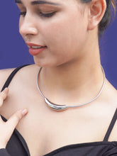 Designer Anti-Tarnish Silver Necklace with Magnet Lock