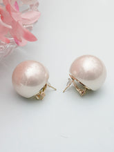 Off-White Big Pearl Stud Earrings