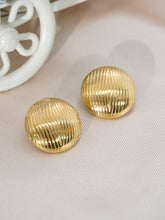 Vintage Anti-Tarnish Gold-Toned Fancy Earrings