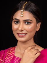 Traditional Gold-Plated Kundan Maangtikka