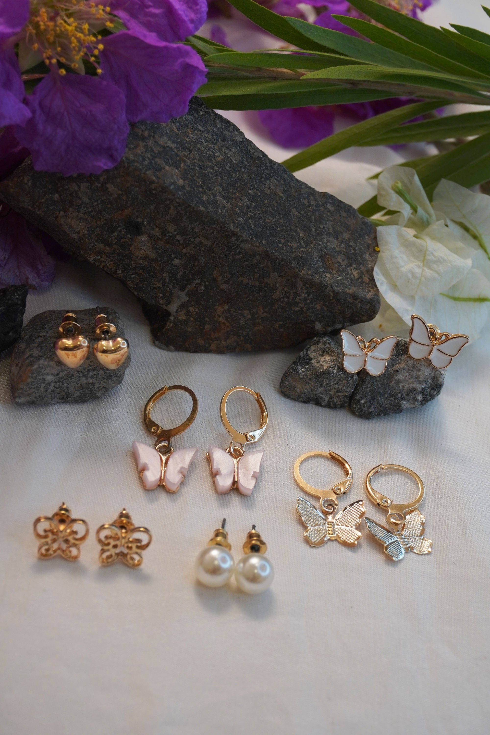 Combo Set of 6 Gold Plated Earrings - इयररिंग्स - ऑफिस वियर इयररिंग्स