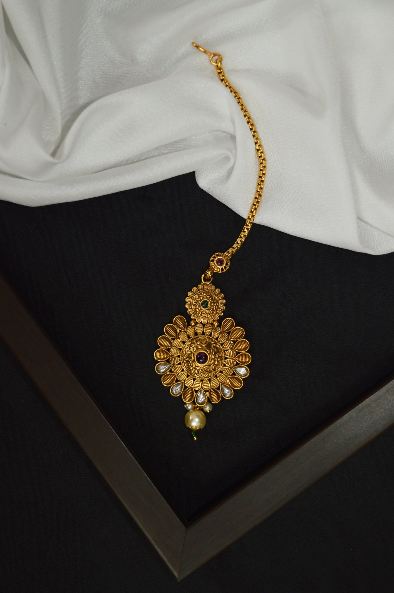 Gold Plated Nathiya Tika Design Gold Nath And Maang Tikka Nath