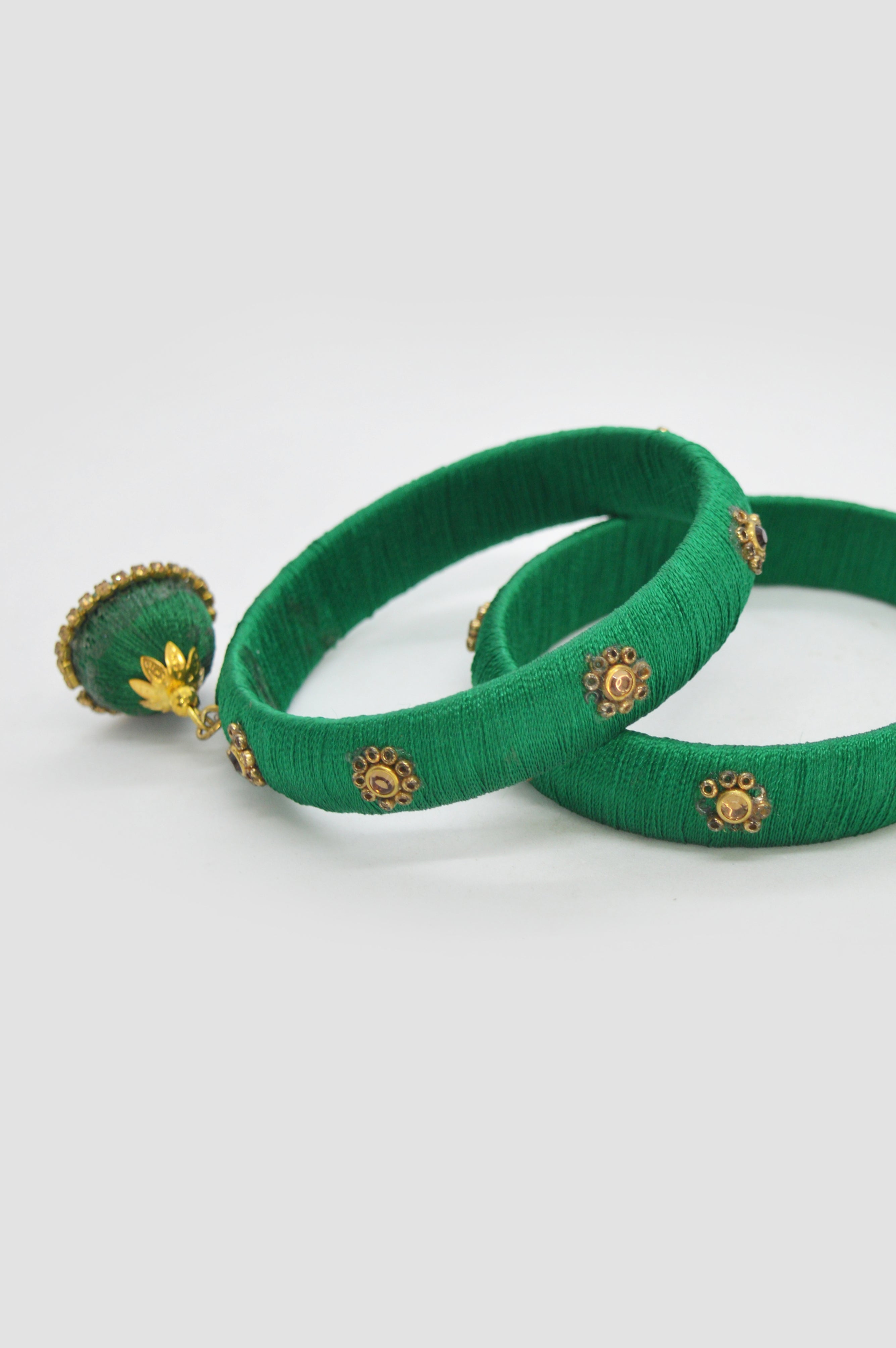 Handcrafted Leaf Green Thread Bangles - Niscka