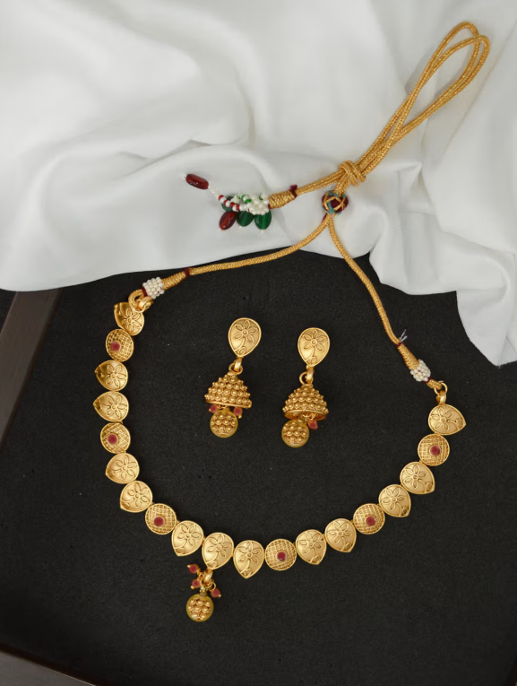 Floral Design Red Gold Necklace Earring Set