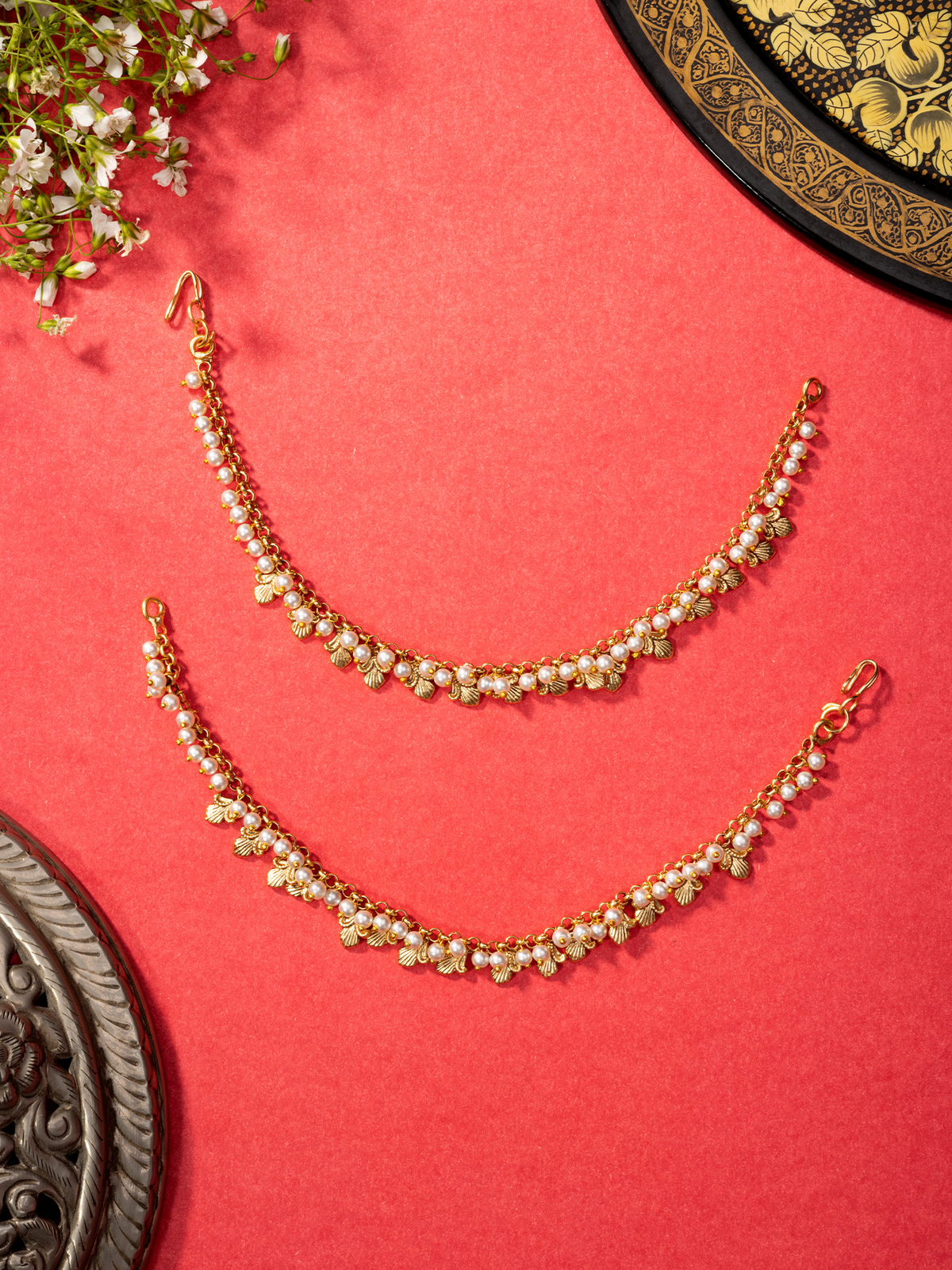 24K Gold-Plated Pearls and Petal Single Layer Ear Chain