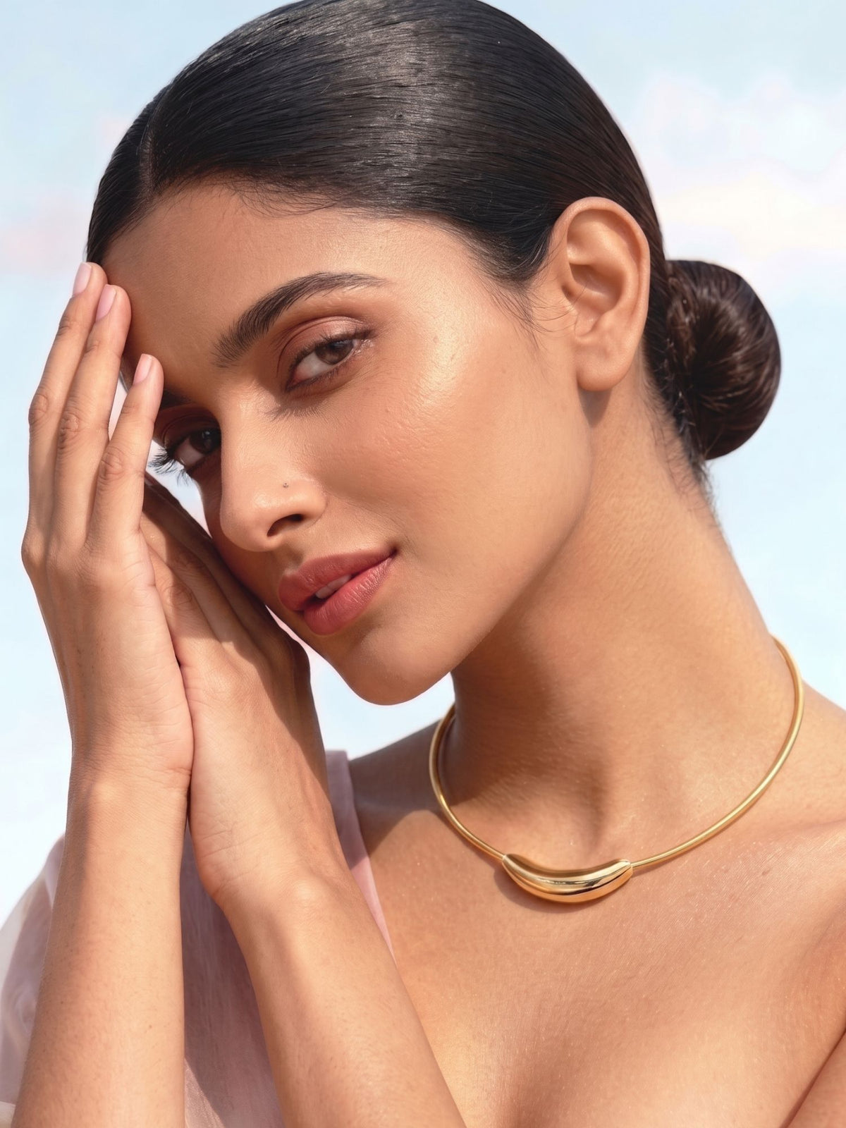 Stylish Golden Anti-Tarnish Pendant Necklace