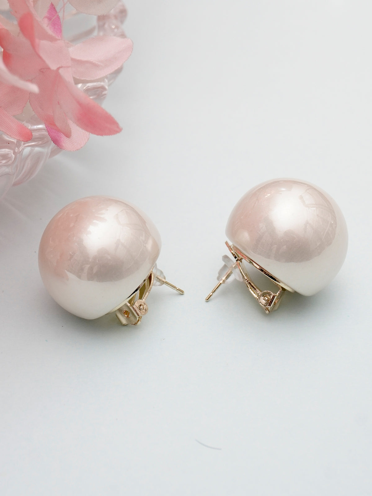 Off-White Big Pearl Stud Earrings