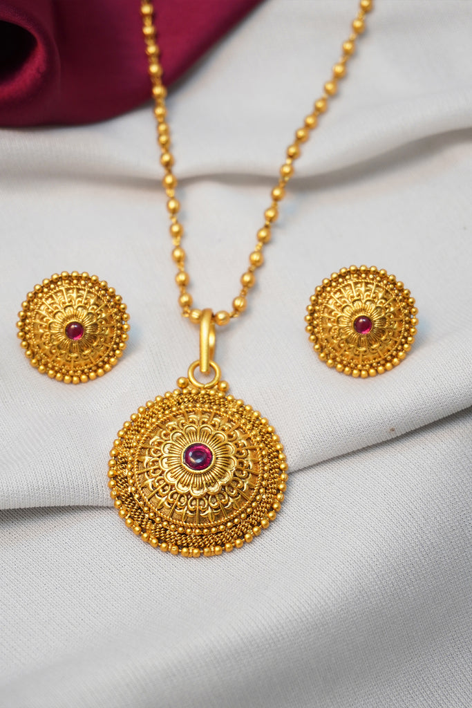 Traditional 24k Gold Plated Pink Stone Chain Pendant Set