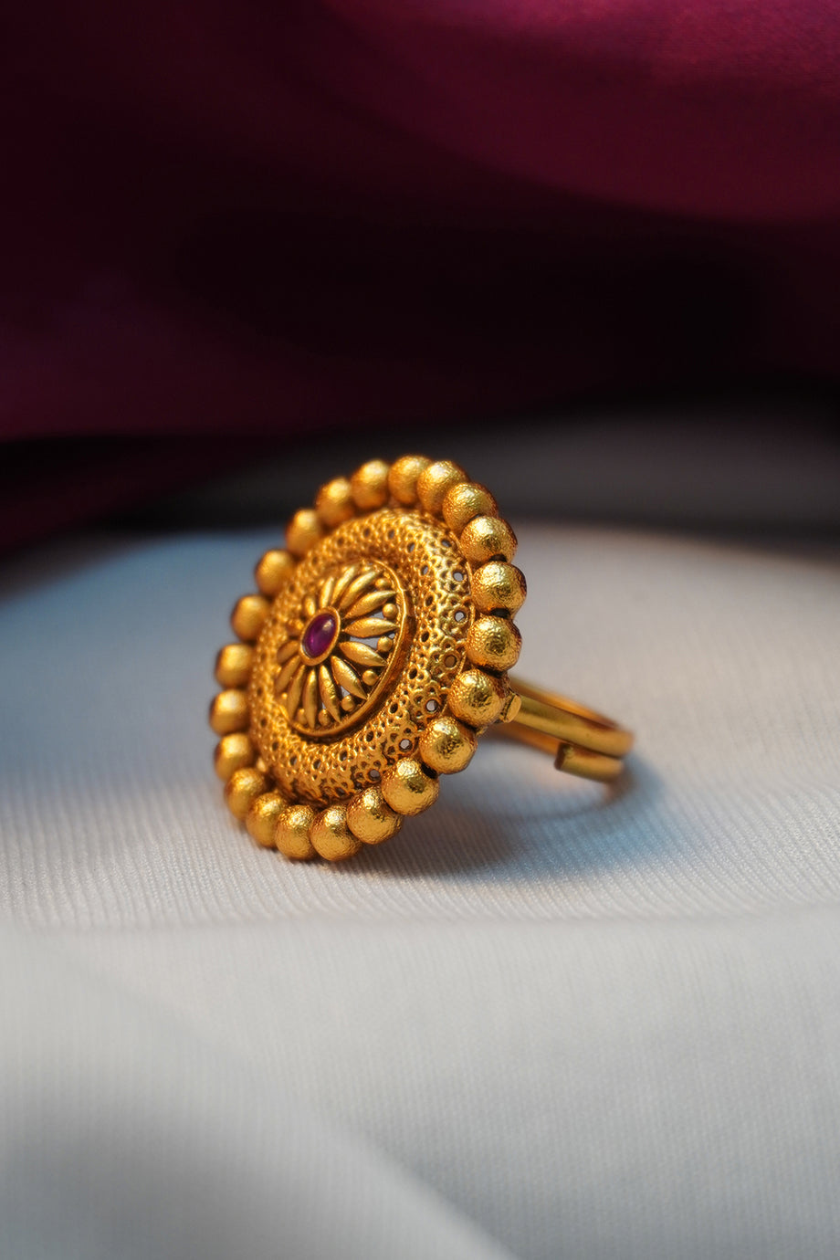 Wedding Ring: Latest 18K Gold Diamond Rings Design for Female | PC Chandra  Jewellers