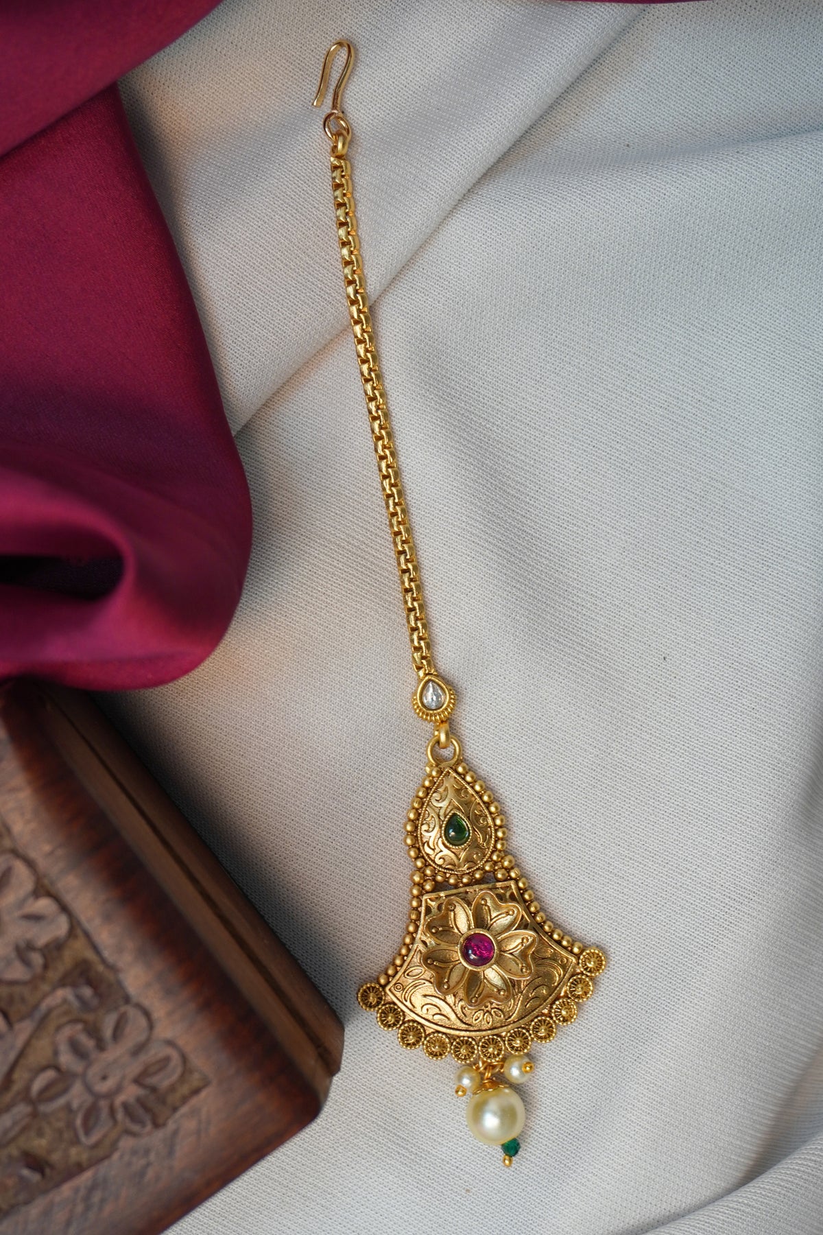 24k Gold Plated Pearl And Kundan Pink Stylish Maangtikka