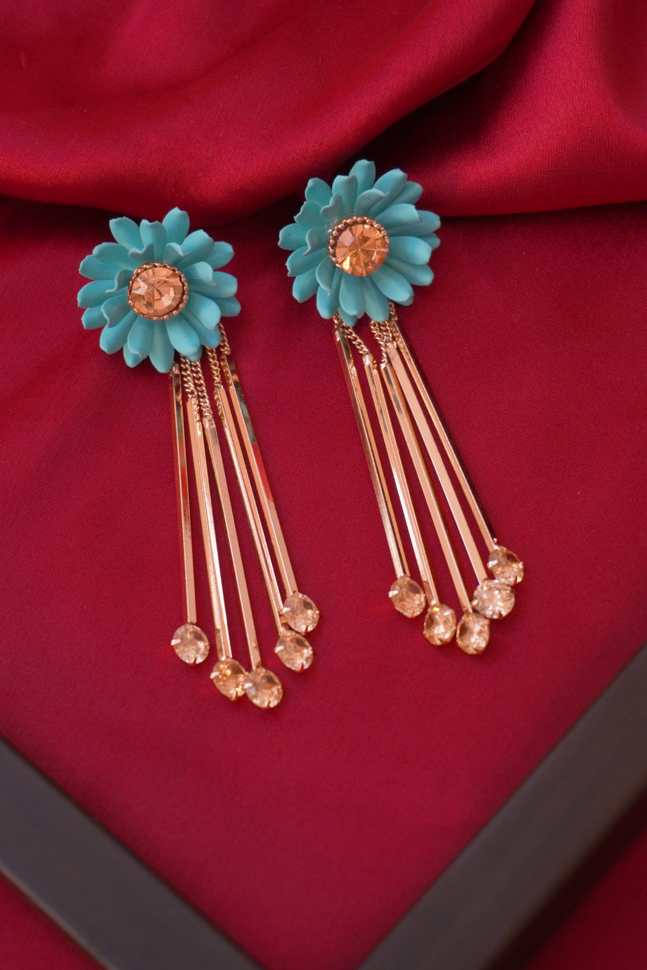 Designer Artificial Earrings at Rs 2500/pair | आर्टिफिशियल इयररिंग in Delhi  | ID: 14964488797