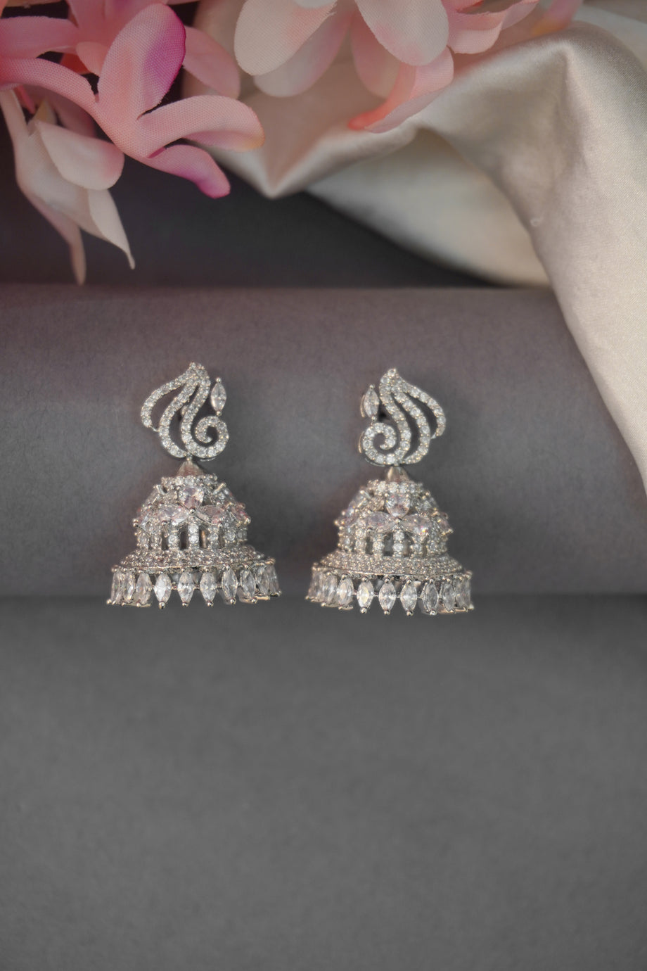 Diamond Jhumka,diamond chandbali,diamond earrings indian,detatchable d –  Nihira