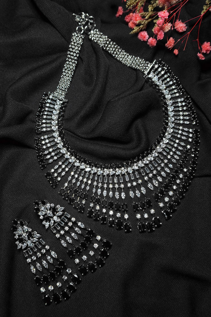 Raven American Diamond Necklace Set