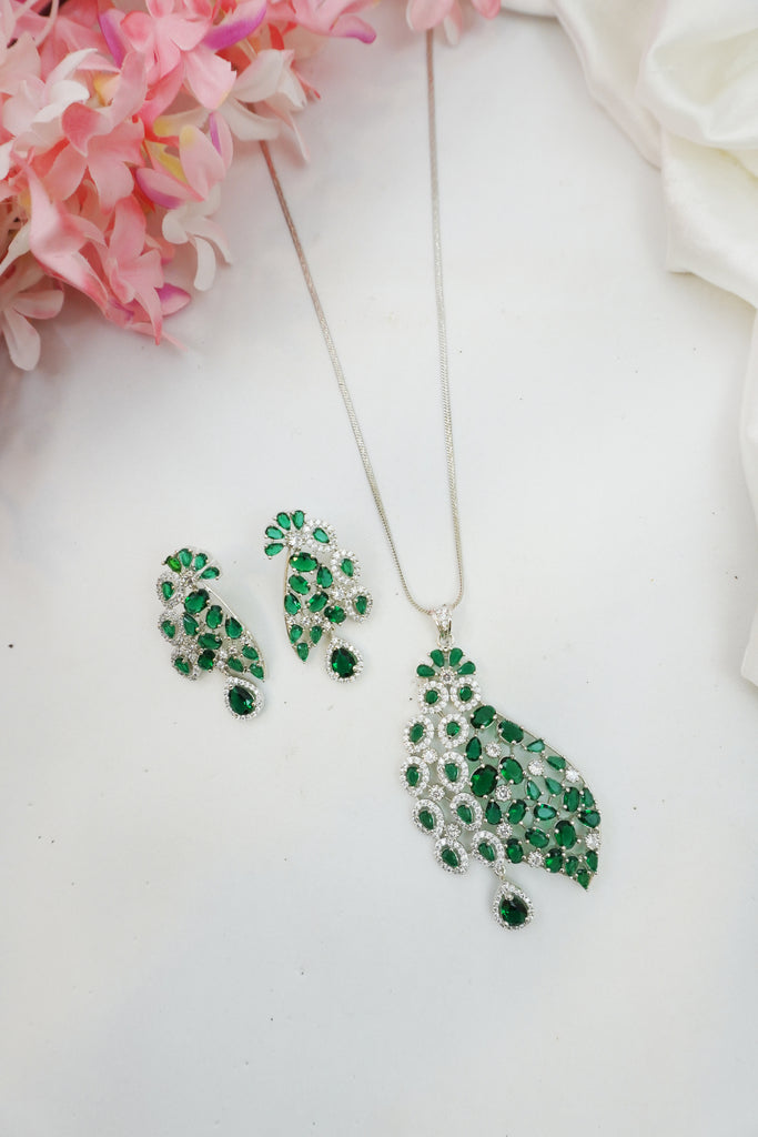Emerald Pendant Set