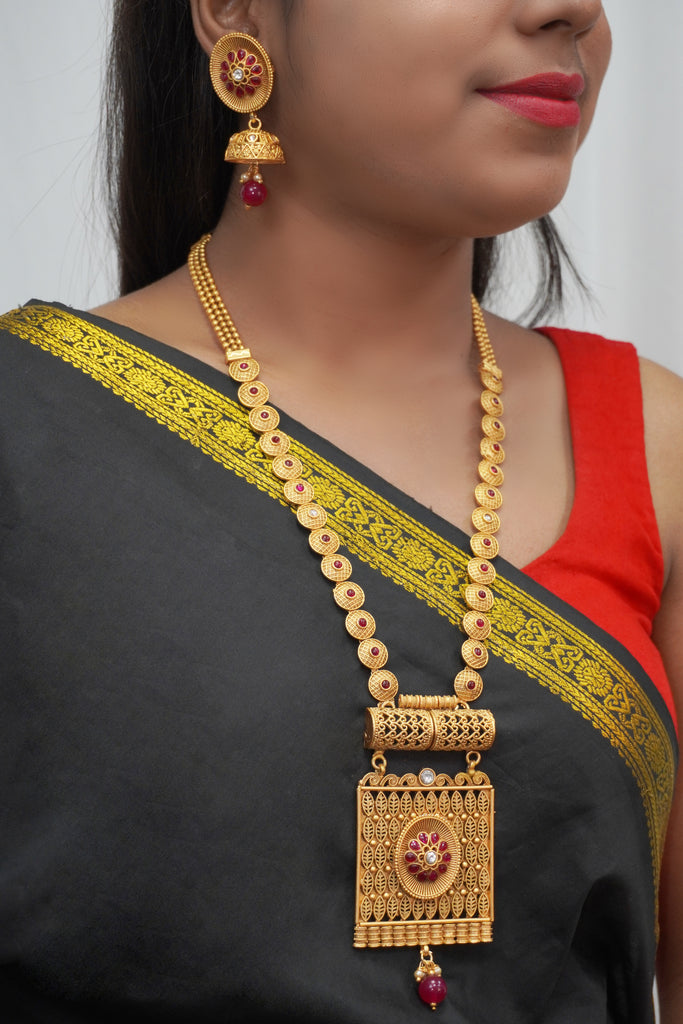 Gold Plated Long Necklace Set by Niscka