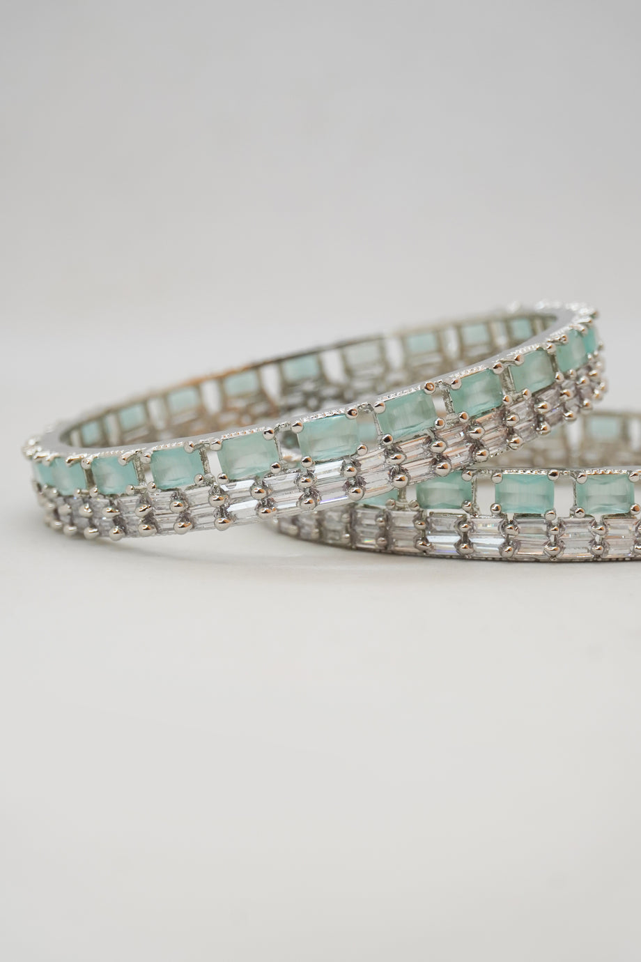 Unique Design American Diamond Bracelet for Girls