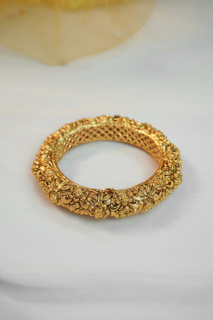 Antique Kada Designs in Gold - Antique Kada Gold