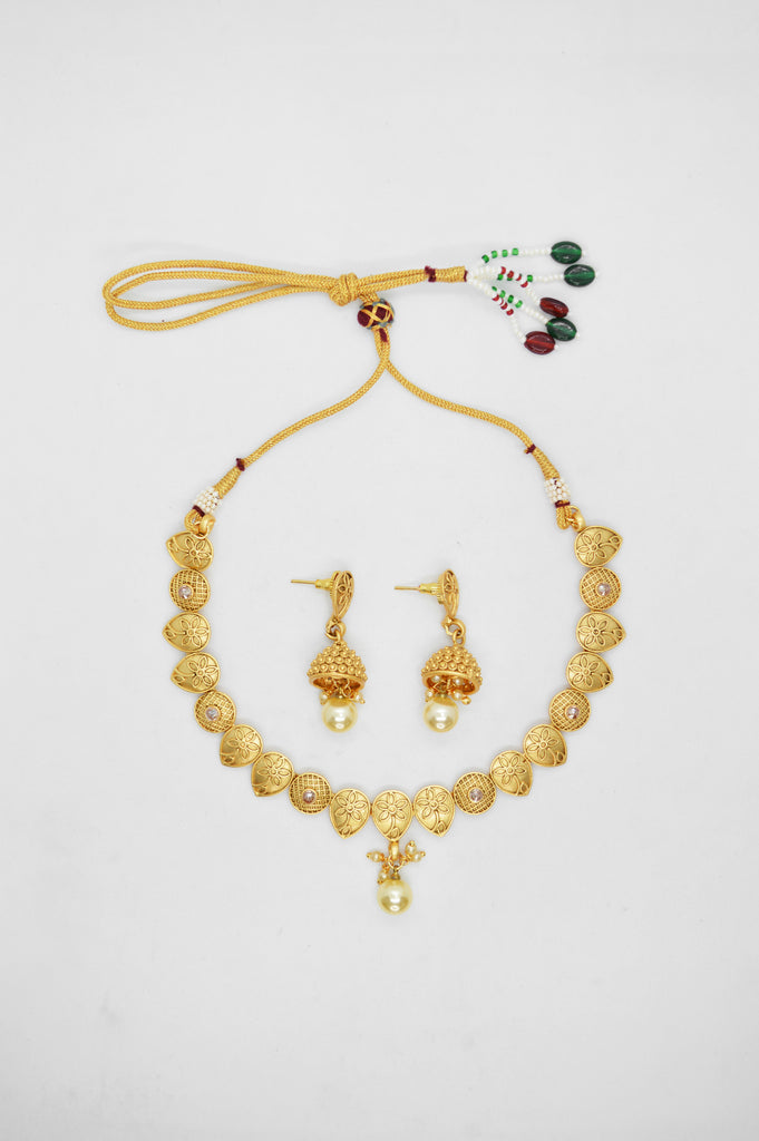 Gold Toned Jewellery Set Online - Niscka 