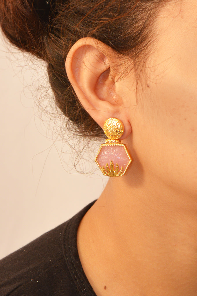 Handcrafted Gold Plated Mauvelous Stone Earring