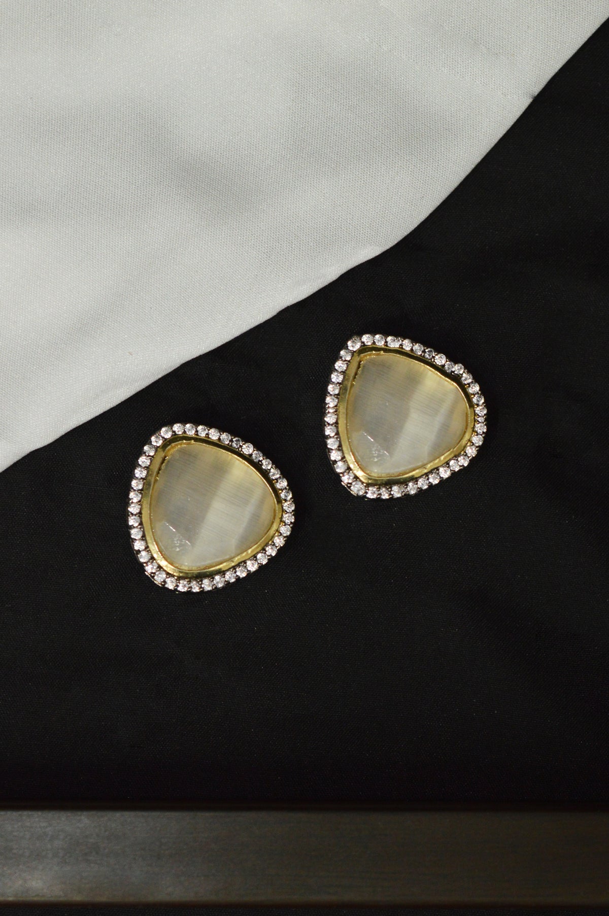 Triangular Daisy Stone Statement Earring - Earring Ke New Design