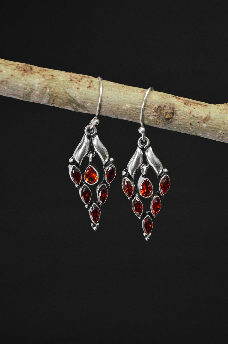 Buy Ratan Designer Red Beads & Black Golden Chain Western Earrings | Ear  Drops | Accessories Jewellery for Women & Girls at Amazon.in