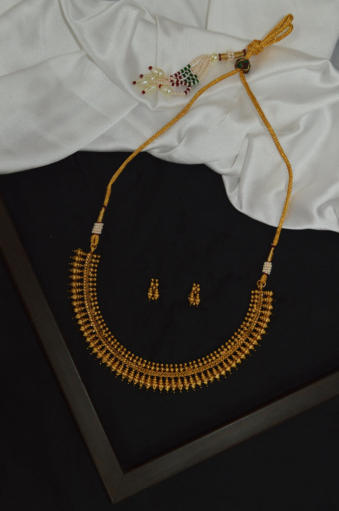 Classy 18k Gold Plated Choker Necklace with Earrings - Niscka