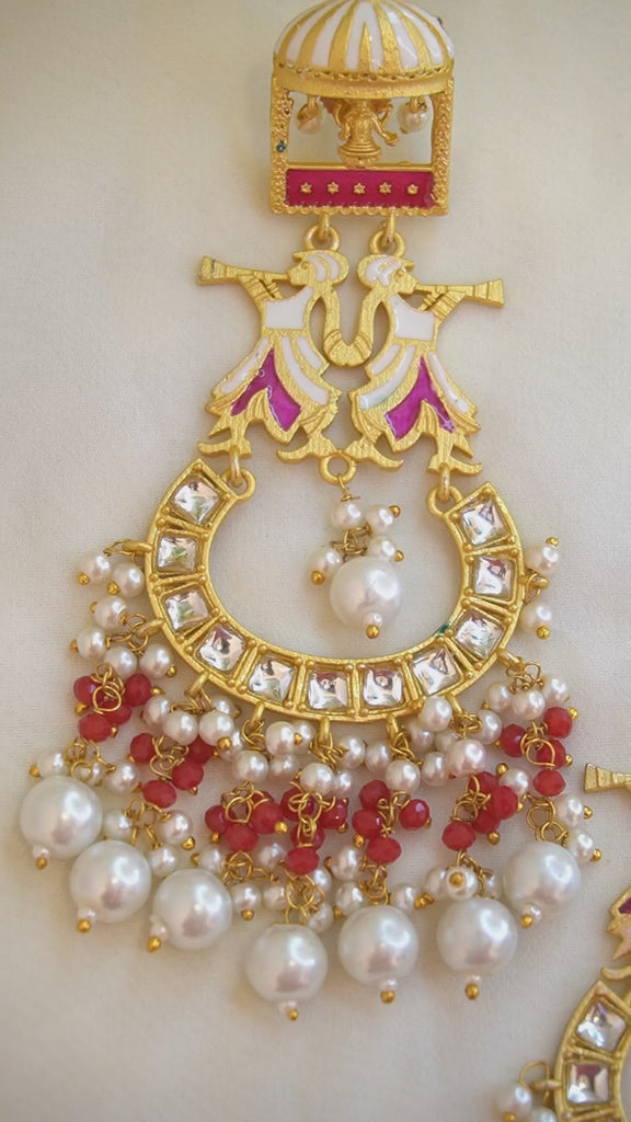 White Beaded Kundan Gold Plated Earring Maang Tikka Set - 